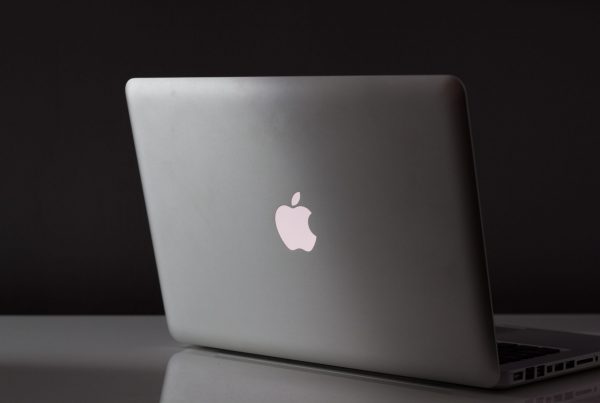 Apple ha presentato i nuovi MacBook Pro: ecco le novità.